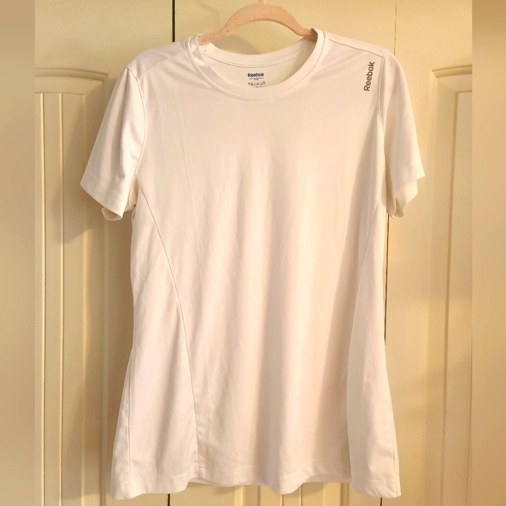 Reebok workout shirt XL